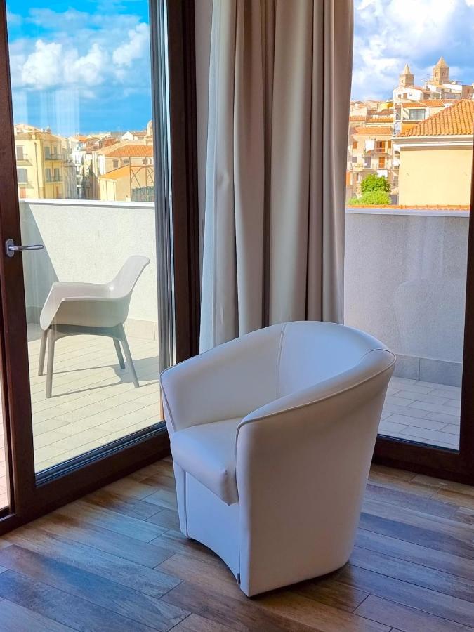 Royal Sea House Lägenhet Cefalù Exteriör bild