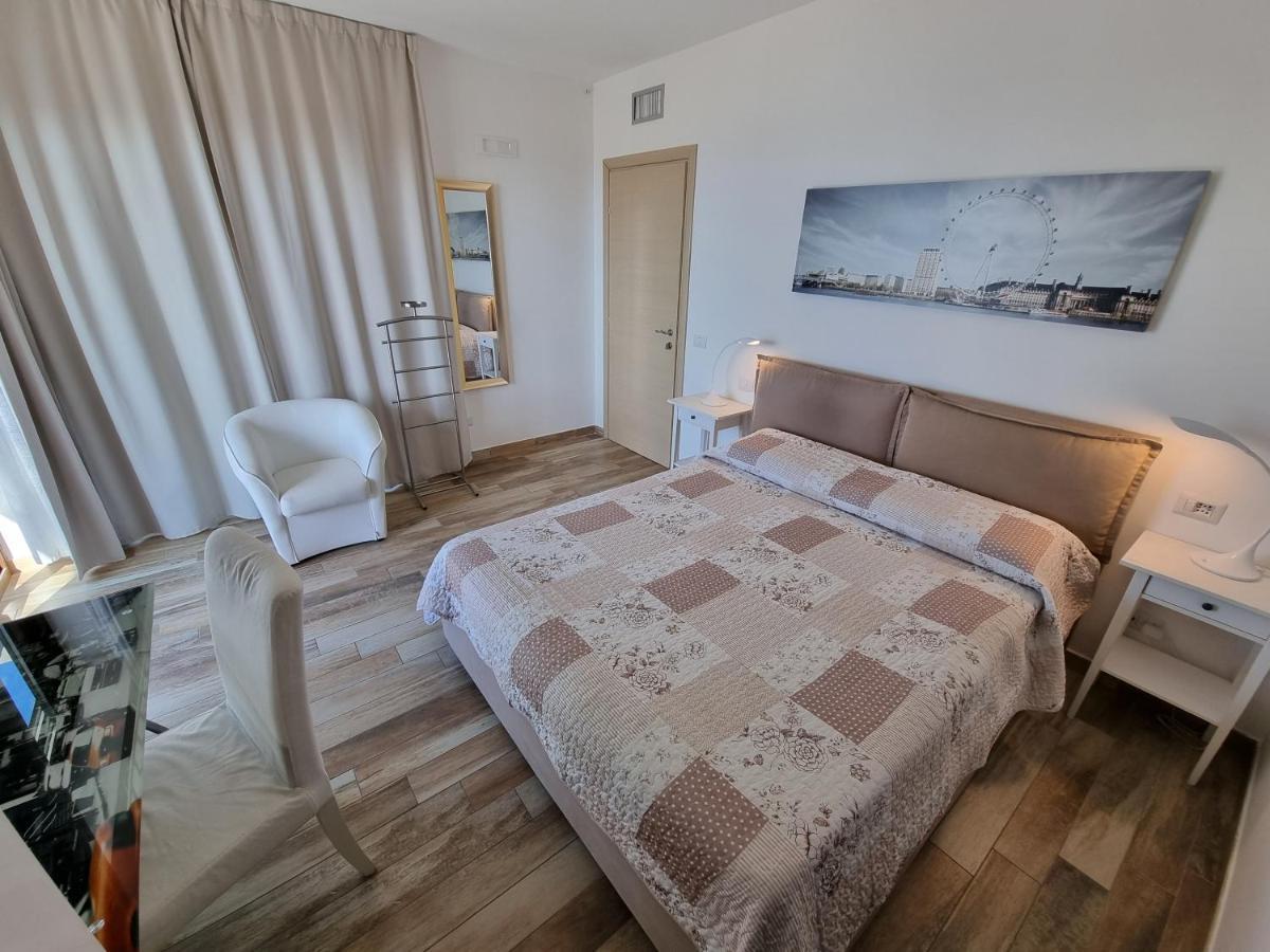 Royal Sea House Lägenhet Cefalù Exteriör bild