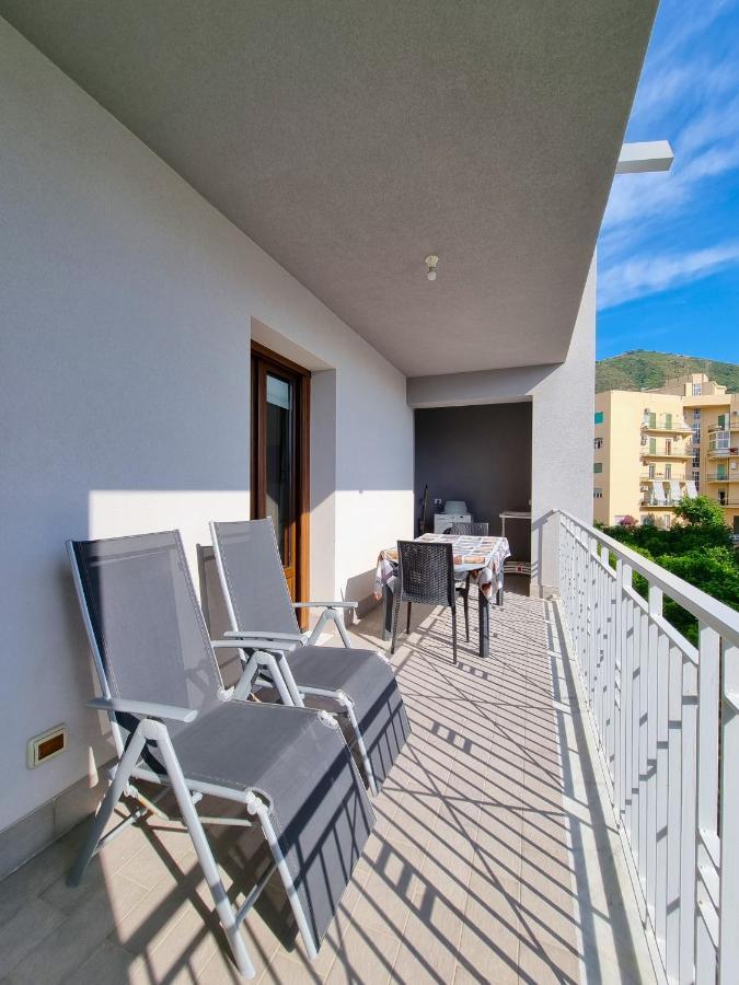 Royal Sea House Lägenhet Cefalù Exteriör bild